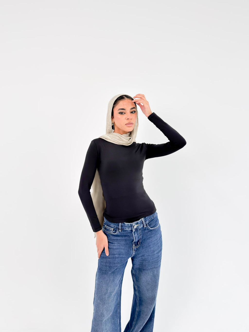 Round Neck Long Sleeve Basic Top